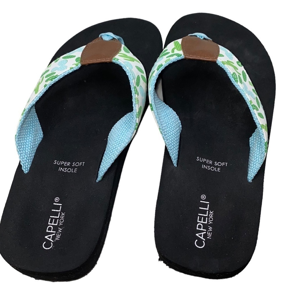 Capelli New York Women’s Blue and Green Cactus Print Flip Flop Sandals Sz 6 - Picture 6 of 10
